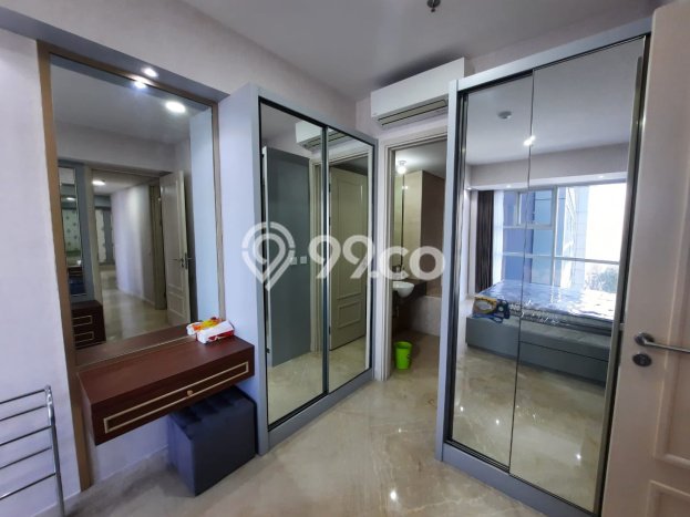 Apartemen Sewa 3 Kamar Murah Siap Huni di Surabaya, Luas 100m2 Apartemen Sewa 3 Kamar Murah Siap Huni di Surabaya, Luas 100m2