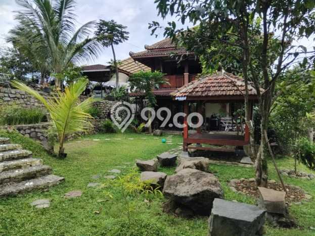 For Sale! Luxury House LT 13315m2 Desain Elegan di Baturaden For Sale! Luxury House LT 13315m2 Desain Elegan di Baturaden