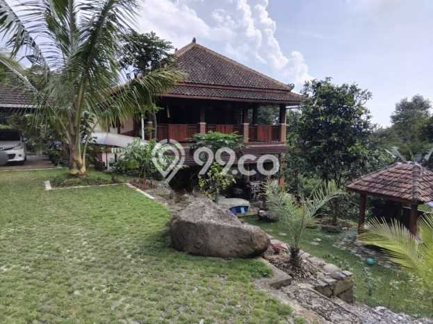 For Sale! Luxury House LT 13315m2 Desain Elegan di Baturaden For Sale! Luxury House LT 13315m2 Desain Elegan di Baturaden