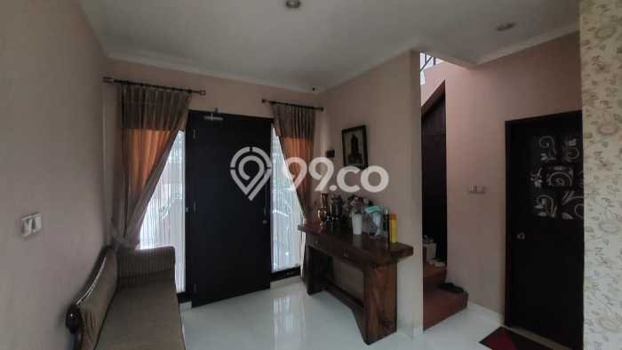 Rumah Luxury Modern Tanpa Renovasi di BSD Tangerang Rumah Luxury Modern Tanpa Renovasi di BSD Tangerang