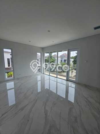 Dijual Rumah Mewah Megah Dengan View Eksklusif di Gading Serpong, Tangerang Dijual Rumah Mewah Megah Dengan View Eksklusif di Gading Serpong, Tangerang