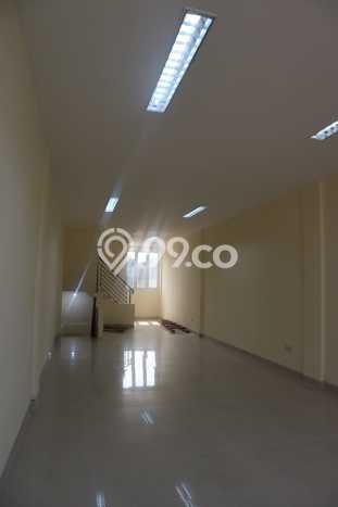 Ruko Premium Kawasan Tangerang, Luas 150m2m², Lokasi Komersial Ruko Premium Kawasan Tangerang, Luas 150m2m², Lokasi Komersial