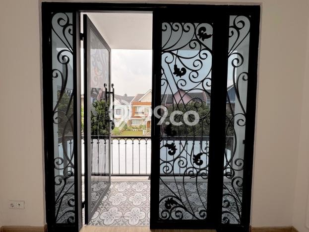Dijual Rumah Mewah Elegan Dengan View Eksklusif di BSD Delatinos, Tangerang Dijual Rumah Mewah Elegan Dengan View Eksklusif di BSD Delatinos, Tangerang