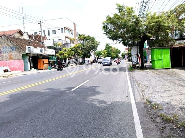 Tanah Dijual Lokasi Colomadu, Solo Luas 396m2 Legalitas Aman Tanah Dijual Lokasi Colomadu, Solo Luas 396m2 Legalitas Aman