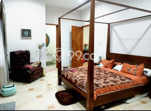 Jual Rumah Siap Huni di Laweyan Solo Harga Rp 2,2 Juta LT 211m2 Jual Rumah Siap Huni di Laweyan Solo Harga Rp 2,2 Juta LT 211m2