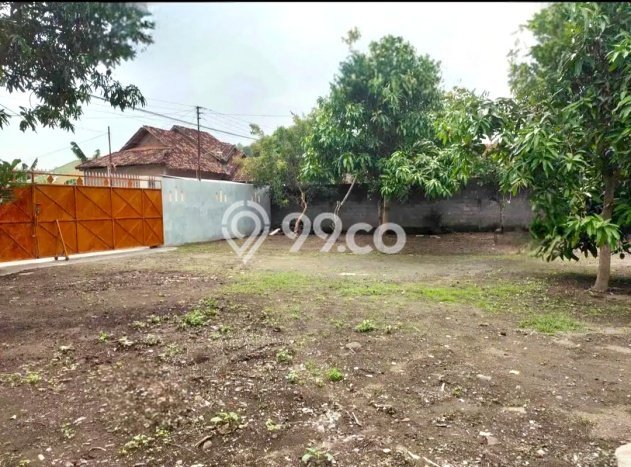 Lahan Kosong Dijual di Solo dengan Area 1402m2 Lahan Kosong Dijual di Solo dengan Area 1402m2