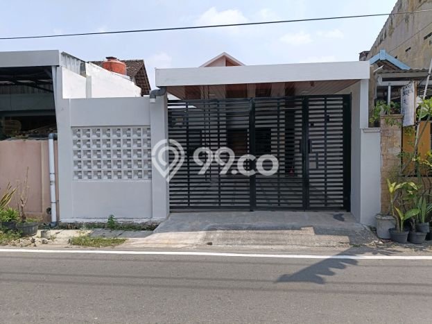 Disewakan Segera Rumah Kondisi Baik di Kawasan Laweyan, Solo Disewakan Segera Rumah Kondisi Baik di Kawasan Laweyan, Solo