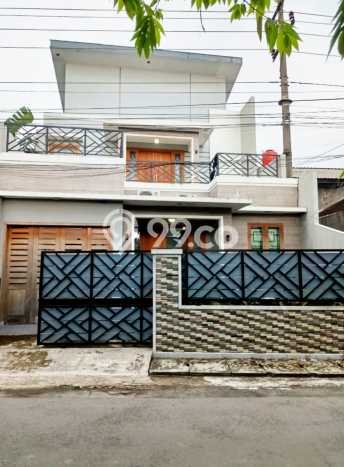 Jual Rumah Siap Huni di Laweyan Solo Harga Rp 2,2 Juta LT 211m2 Jual Rumah Siap Huni di Laweyan Solo Harga Rp 2,2 Juta LT 211m2