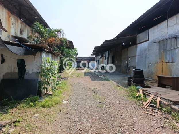 Gudang Area Strategis Kawasan Kalideres, Luas 1425m², Akses Utama Gudang Area Strategis Kawasan Kalideres, Luas 1425m², Akses Utama