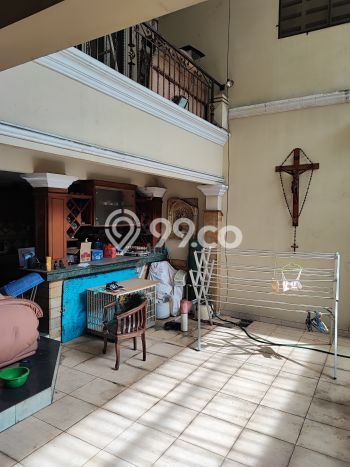 Rumah Mewah LB 250m2 Siap Pakai Desain Elegan di Meruya, Jakarta Barat Rumah Mewah LB 250m2 Siap Pakai Desain Elegan di Meruya, Jakarta Barat