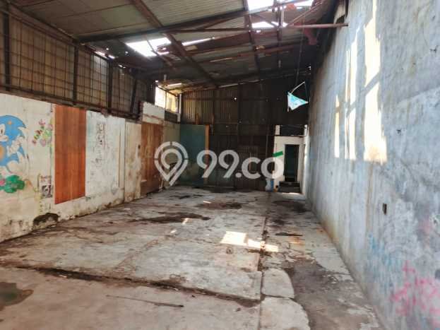 Gudang Area Strategis Kawasan Kalideres, Luas 1425m², Akses Utama Gudang Area Strategis Kawasan Kalideres, Luas 1425m², Akses Utama