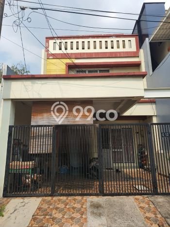 SIAP HUNI! Rumah Strategis area Duta Garden, Luas 120m² Bangunan 200m² SIAP HUNI! Rumah Strategis area Duta Garden, Luas 120m² Bangunan 200m²