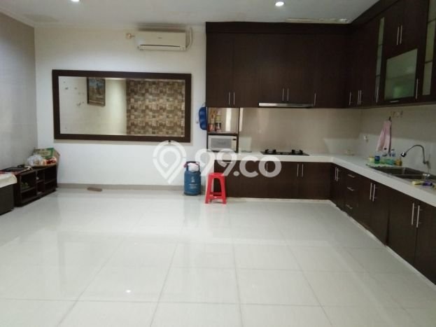 SIAP HUNI! Rumah Strategis area Duta Garden, Luas 120m² Bangunan 200m² SIAP HUNI! Rumah Strategis area Duta Garden, Luas 120m² Bangunan 200m²