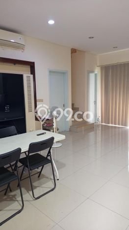 For Sale! Luxury House LT 230m2 Desain Modern di Green Lake City For Sale! Luxury House LT 230m2 Desain Modern di Green Lake City