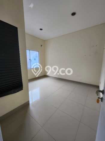 Rumah Luxury Modern Tanpa Renovasi di Green Lake City Jakarta Barat Rumah Luxury Modern Tanpa Renovasi di Green Lake City Jakarta Barat