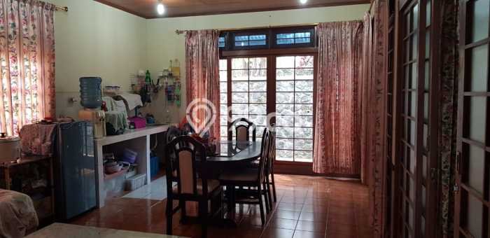 Vila Potensial di Cipanas, Luas 220m2m², Lingkungan Nyaman Vila Potensial di Cipanas, Luas 220m2m², Lingkungan Nyaman