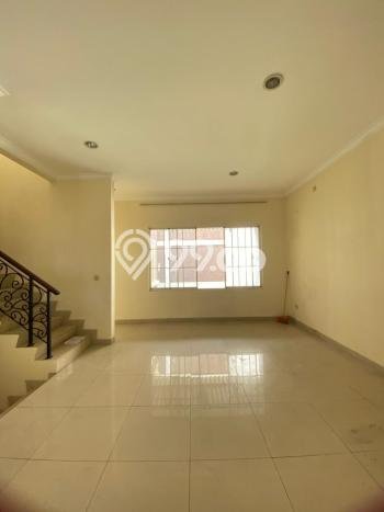 Jual Rumah Luas Megah Dengan View Cantik di Green Lake City, Jakarta Barat Jual Rumah Luas Megah Dengan View Cantik di Green Lake City, Jakarta Barat