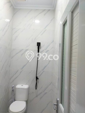 Rumah Lokasi Strategis kawasan Cipondoh, Tangerang, LT 60m2m² LB 60m2m² Rumah Lokasi Strategis kawasan Cipondoh, Tangerang, LT 60m2m² LB 60m2m²