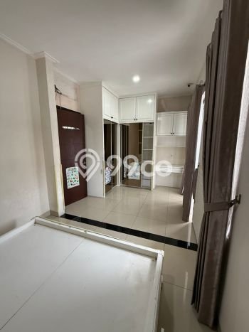 Dijual Rumah Luas Elegan Dengan View Cantik di Green Lake City, Jakarta Barat Dijual Rumah Luas Elegan Dengan View Cantik di Green Lake City, Jakarta Barat