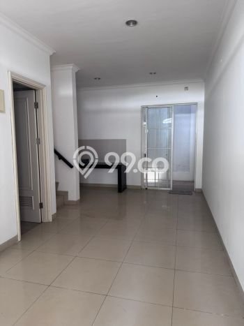 Rumah di Green Lake City, 3 KT, Dekat Fasilitas Umum, Luas 90m² LB 90m² Rumah di Green Lake City, 3 KT, Dekat Fasilitas Umum, Luas 90m² LB 90m²