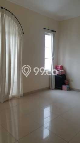 Disewakan! Rumah 3 Kamar Tidur &
2 Kamar Mandi di Green Lake City, Jakarta Barat Disewakan! Rumah 3 Kamar Tidur &
2 Kamar Mandi di Green Lake City, Jakarta Barat