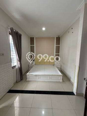 Dijual Rumah Luas Elegan Dengan View Cantik di Green Lake City, Jakarta Barat Dijual Rumah Luas Elegan Dengan View Cantik di Green Lake City, Jakarta Barat