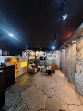 Kantor Strategis Kawasan Cipondoh, Luas 698m2m², Area Komersial, Tingkat Keramaian Tinggi Kantor Strategis Kawasan Cipondoh, Luas 698m2m², Area Komersial, Tingkat Keramaian Tinggi