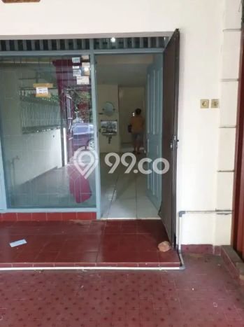 Disewakan! Rumah 3 Kamar Tidur &
2 Kamar Mandi di Semanan, Jakarta Barat Disewakan! Rumah 3 Kamar Tidur &
2 Kamar Mandi di Semanan, Jakarta Barat