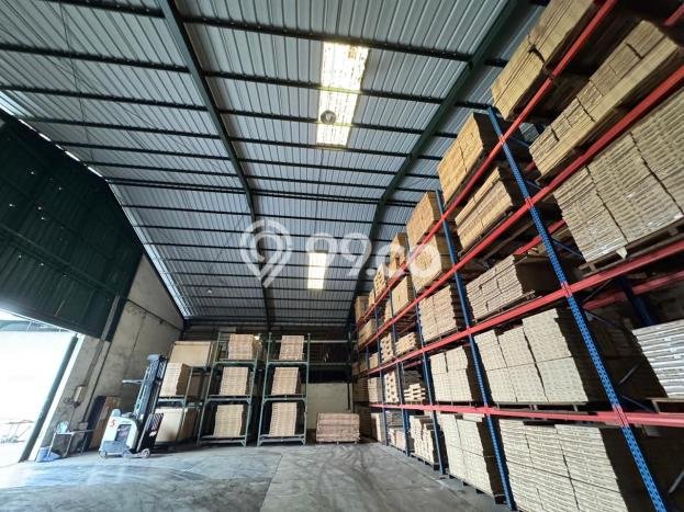 Gudang paling strategis disewakan di Jati Uwung Tangerang Gudang paling strategis disewakan di Jati Uwung Tangerang