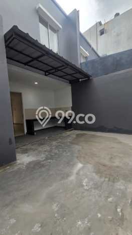 Disewakan Kantor di Kawasan Ramai Green Lake City Luas 135m2 Disewakan Kantor di Kawasan Ramai Green Lake City Luas 135m2
