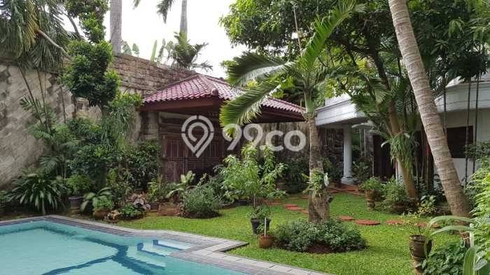Rumah Elit Modern Siap Huni di Pondok Indah Jakarta Selatan Rumah Elit Modern Siap Huni di Pondok Indah Jakarta Selatan