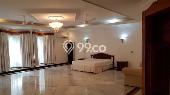 Rumah Elit Modern Siap Huni di Pondok Indah Jakarta Selatan Rumah Elit Modern Siap Huni di Pondok Indah Jakarta Selatan