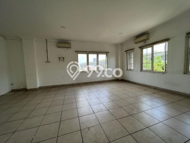 LOKASI STRATEGIS! Ruko di , Luas 1248m2m², Pengunjung Tinggi LOKASI STRATEGIS! Ruko di , Luas 1248m2m², Pengunjung Tinggi