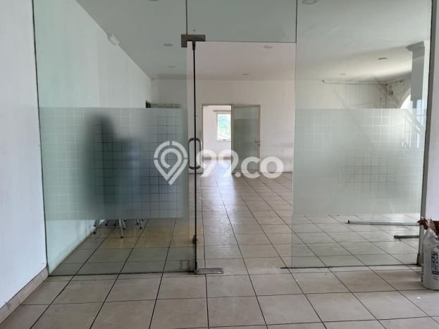 LOKASI STRATEGIS! Ruko di , Luas 1248m2m², Pengunjung Tinggi LOKASI STRATEGIS! Ruko di , Luas 1248m2m², Pengunjung Tinggi