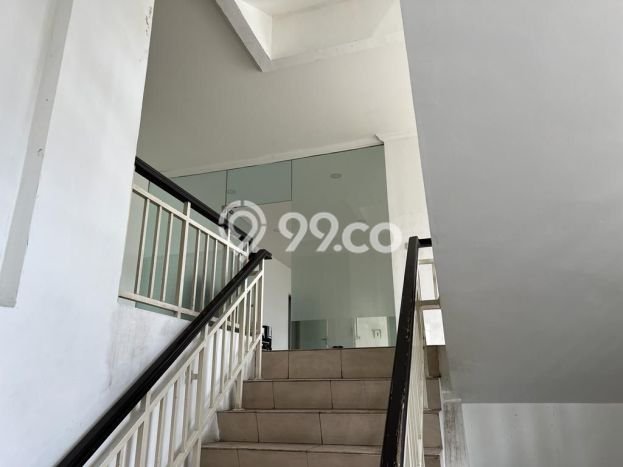 LOKASI STRATEGIS! Ruko di , Luas 1248m2m², Pengunjung Tinggi LOKASI STRATEGIS! Ruko di , Luas 1248m2m², Pengunjung Tinggi
