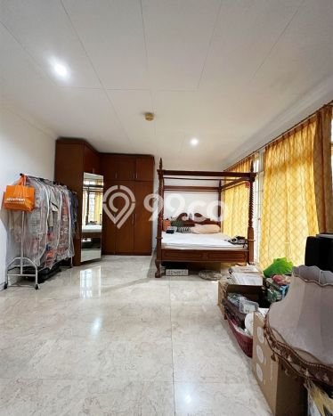 Ready to Use! Luxury House LT 1644m2 Desain Modern di scbd Ready to Use! Luxury House LT 1644m2 Desain Modern di scbd