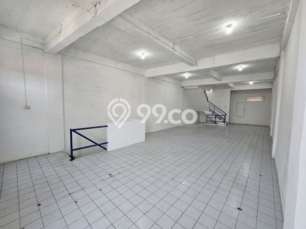 Gudang Area Strategis di Kapuk, Luas 712m², For Rent Gudang Area Strategis di Kapuk, Luas 712m², For Rent