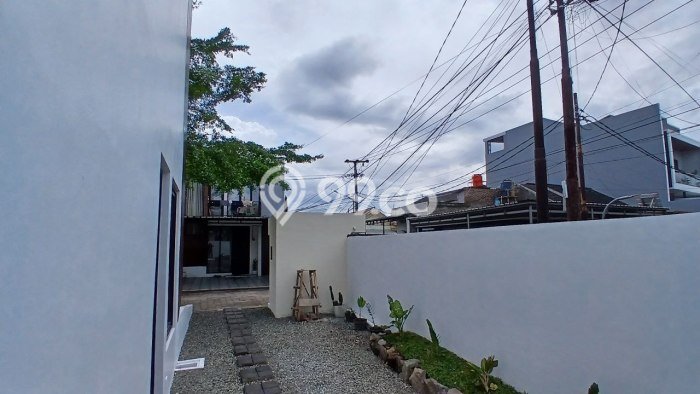 Rumah Modern Cantik 3 KT Bisa Langsung Pindah di Antapani Rumah Modern Cantik 3 KT Bisa Langsung Pindah di Antapani