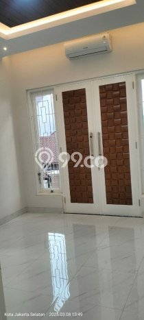 Rumah Luxury Modern Tanpa Renovasi di Kebagusan Jakarta Selatan Rumah Luxury Modern Tanpa Renovasi di Kebagusan Jakarta Selatan