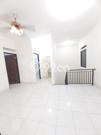 Rumah Modern Cantik 5 KT Siap Huni di Jagakarsa Rumah Modern Cantik 5 KT Siap Huni di Jagakarsa