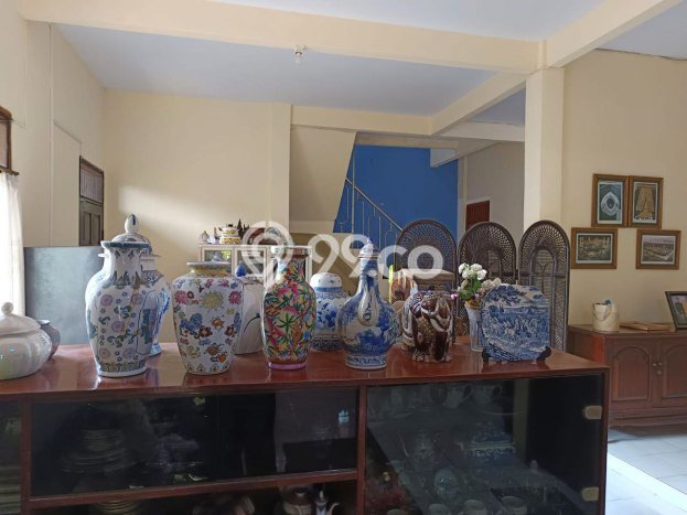 Rumah Luas Asri 6 KT Siap Pakai di Pondok Gede Bekasi Rumah Luas Asri 6 KT Siap Pakai di Pondok Gede Bekasi