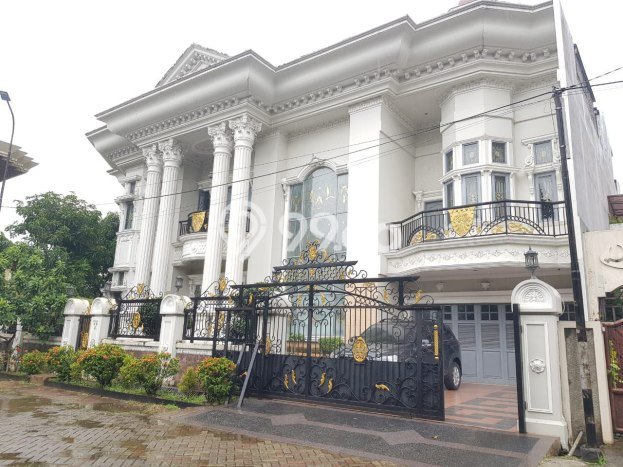 For Sale Rumah Elit Exclusive di Cakung, Jakarta Timur For Sale Rumah Elit Exclusive di Cakung, Jakarta Timur