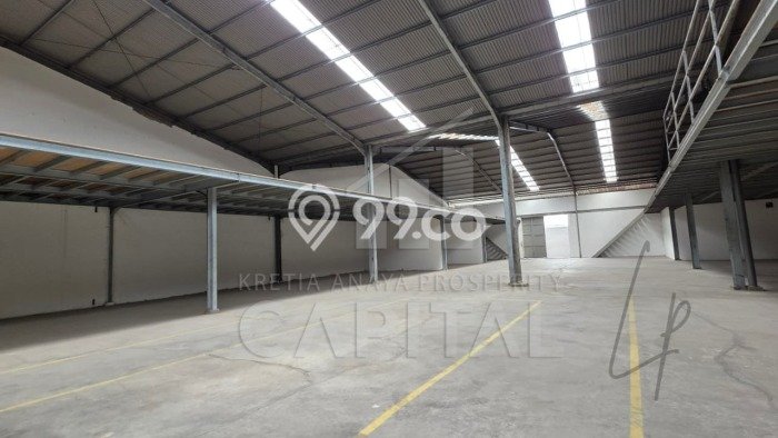 Gudang Disewa di Bandung dengan LB 1050m2 Area Komersial Ramai Gudang Disewa di Bandung dengan LB 1050m2 Area Komersial Ramai