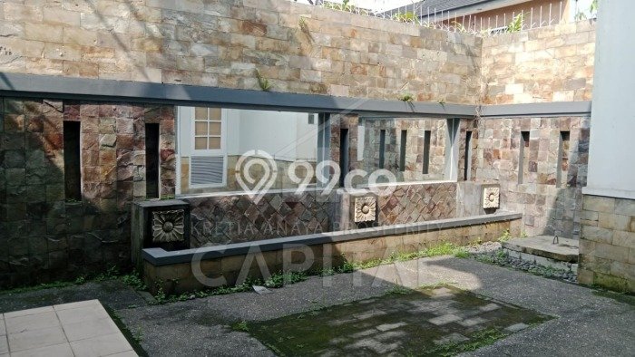 Siap Huni Rumah Mewah 4 Kamar di Babakan Ciparay Dekat ke Mana Saja Siap Huni Rumah Mewah 4 Kamar di Babakan Ciparay Dekat ke Mana Saja