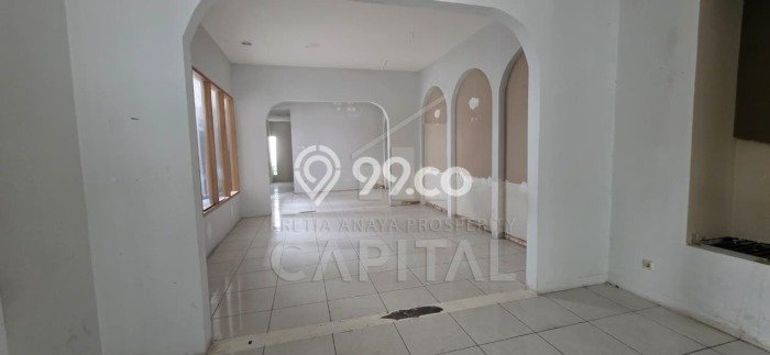 Disewakan Komersial di Kawasan Ramai Bandung Kota Luas 300m2 Disewakan Komersial di Kawasan Ramai Bandung Kota Luas 300m2