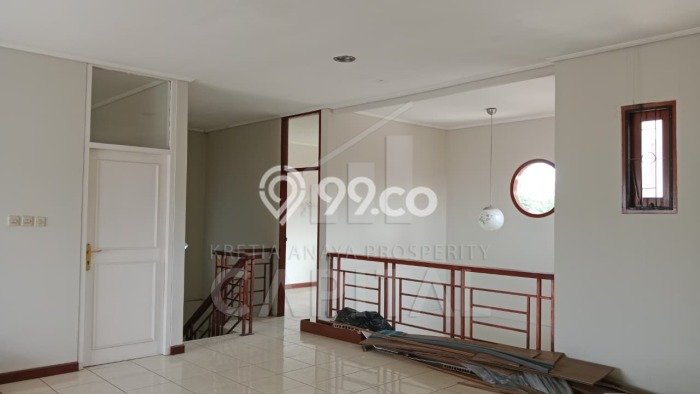 Siap Huni Rumah Mewah 4 Kamar di Babakan Ciparay Dekat ke Mana Saja Siap Huni Rumah Mewah 4 Kamar di Babakan Ciparay Dekat ke Mana Saja
