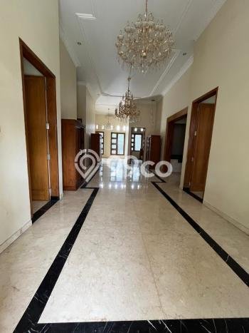 Rumah Elit Modern Tanpa Renovasi di Ciganjur Jakarta Selatan Rumah Elit Modern Tanpa Renovasi di Ciganjur Jakarta Selatan