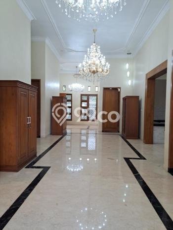 Rumah Elit Modern Tanpa Renovasi di Ciganjur Jakarta Selatan Rumah Elit Modern Tanpa Renovasi di Ciganjur Jakarta Selatan