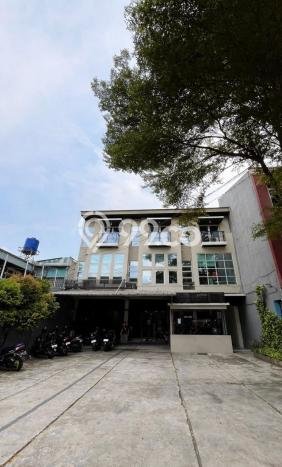 Unit Ruko Dijual di Jakarta Selatan LT 416m2 & LB 709m2 Unit Ruko Dijual di Jakarta Selatan LT 416m2 & LB 709m2