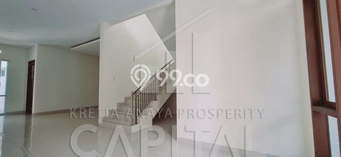 Ready to Use! Premium House LT 300m2 Desain Elegan di Kopo Ready to Use! Premium House LT 300m2 Desain Elegan di Kopo